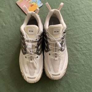 NWT Salomon Sneakers